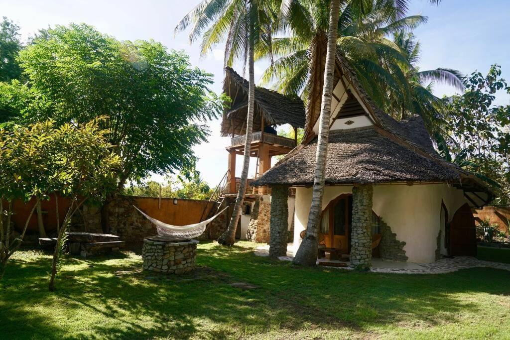 Beach-Front Sumbawa Surf House Lemonga Dış mekan fotoğraf